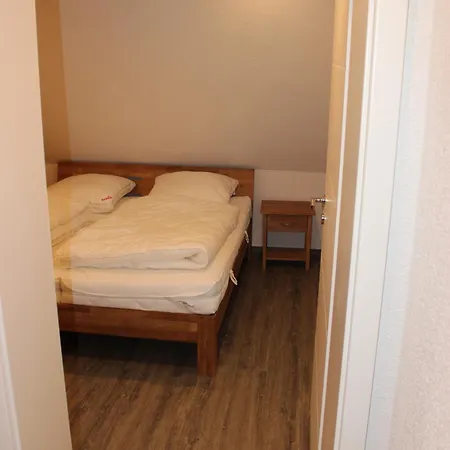Kunz Apartment *