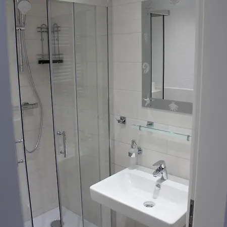 Kunz Apartment *