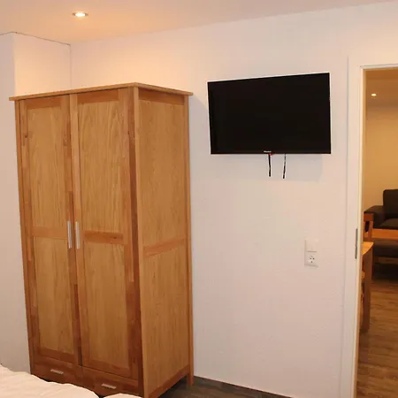 Kunz Apartment *